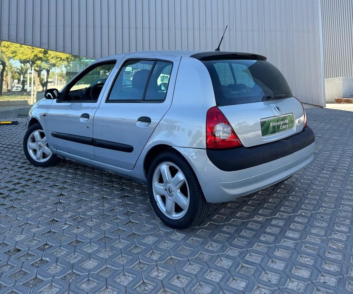 RENAULT clio 1.5 diesel