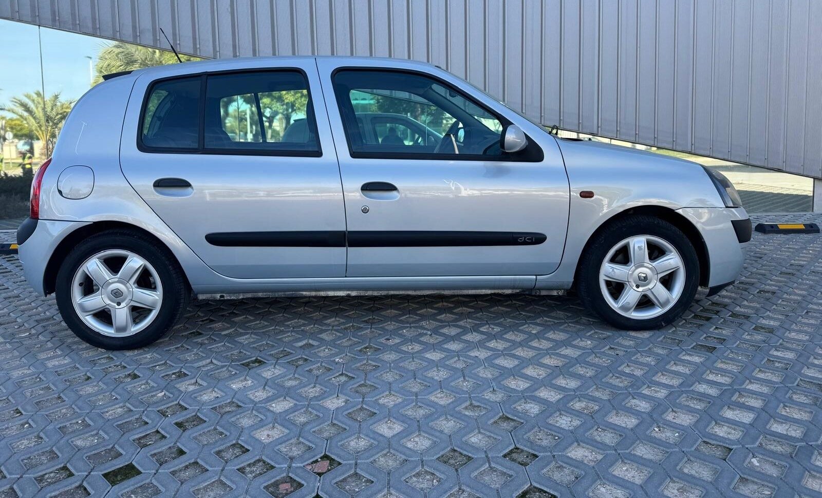 RENAULT clio 1.5 diesel