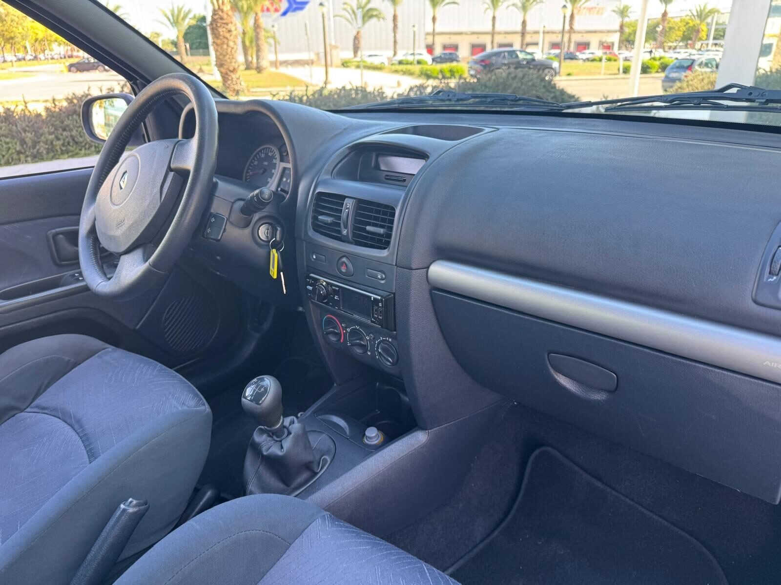 RENAULT clio 1.5 diesel