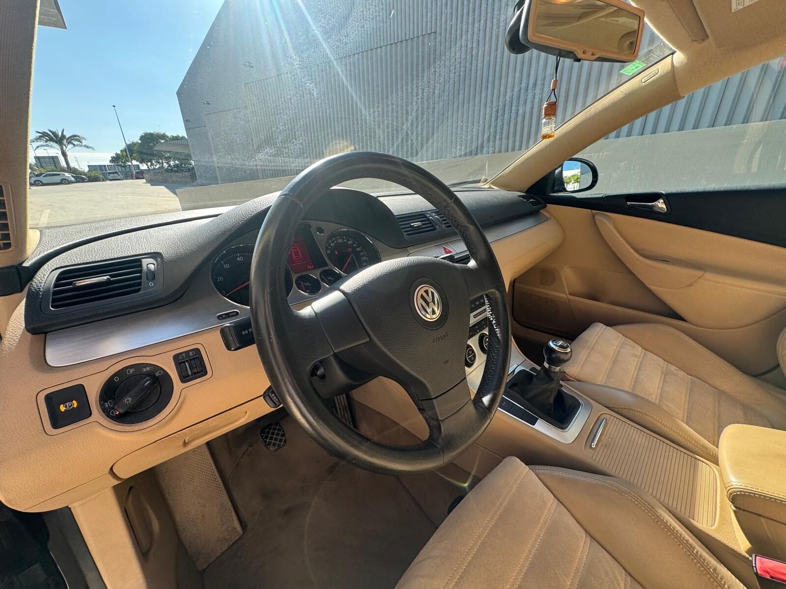 VOLKSWAGEN PASSAT 2.0FSI