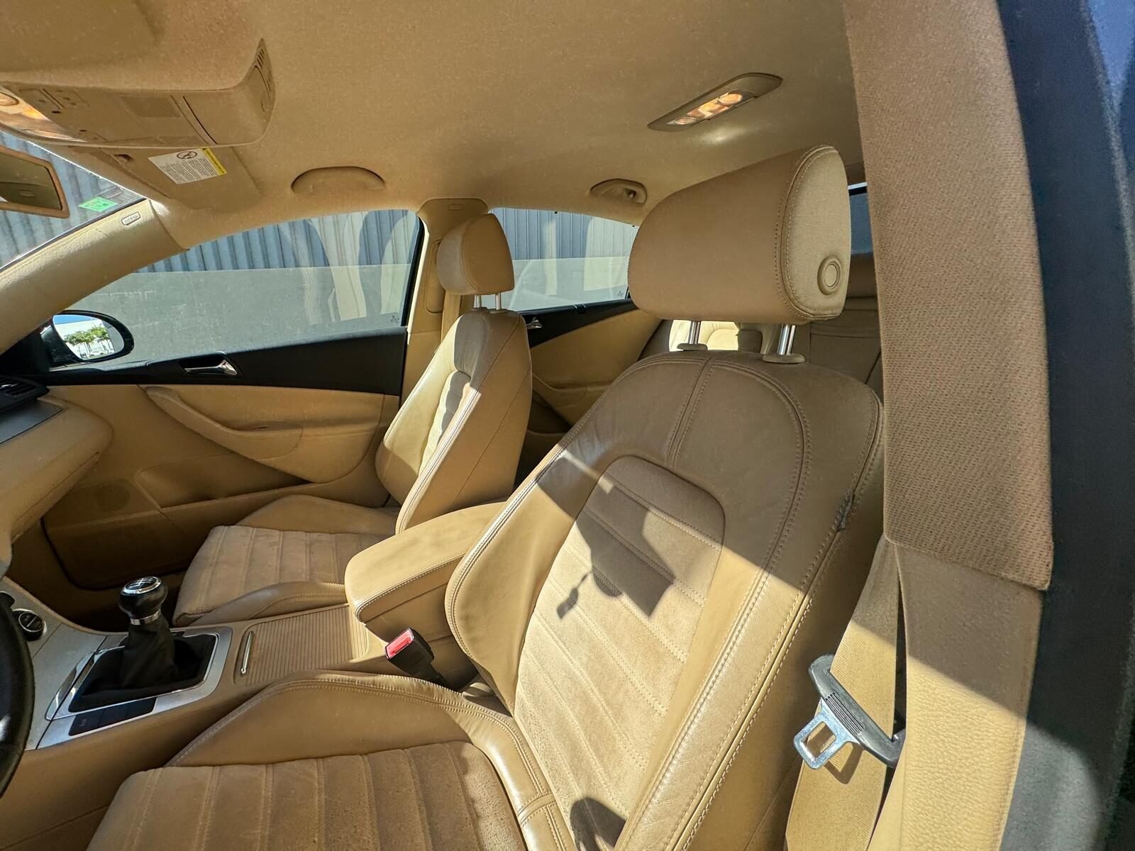 VOLKSWAGEN PASSAT 2.0FSI