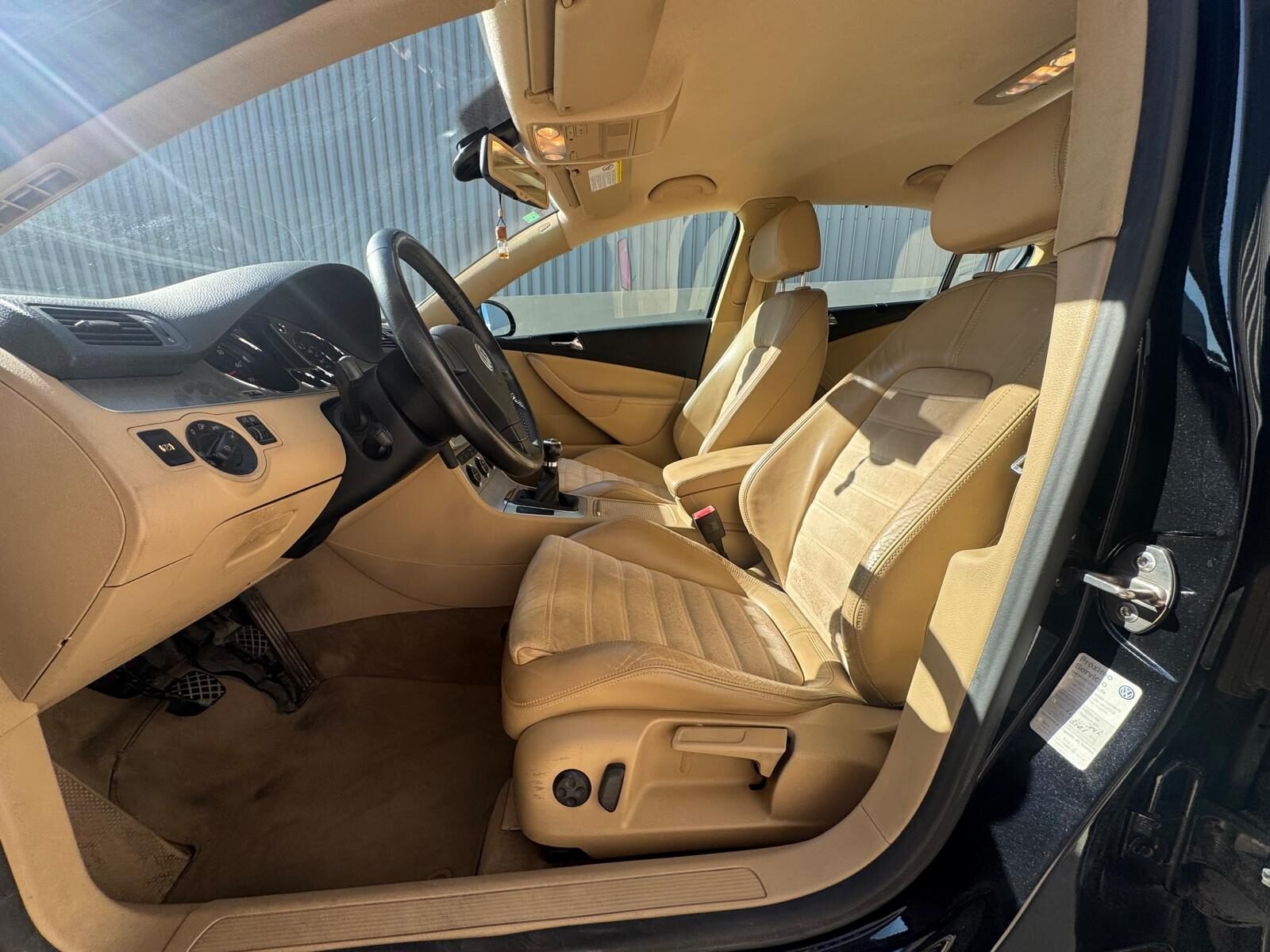 VOLKSWAGEN PASSAT 2.0FSI