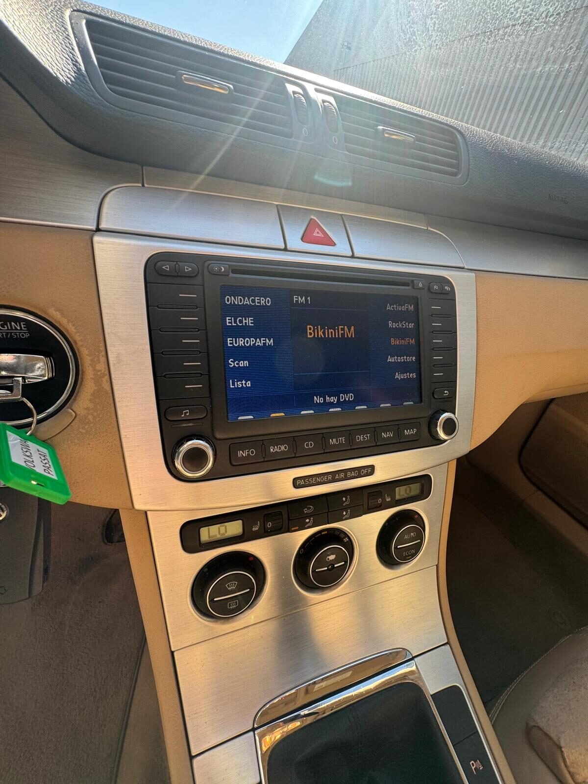 VOLKSWAGEN PASSAT 2.0FSI