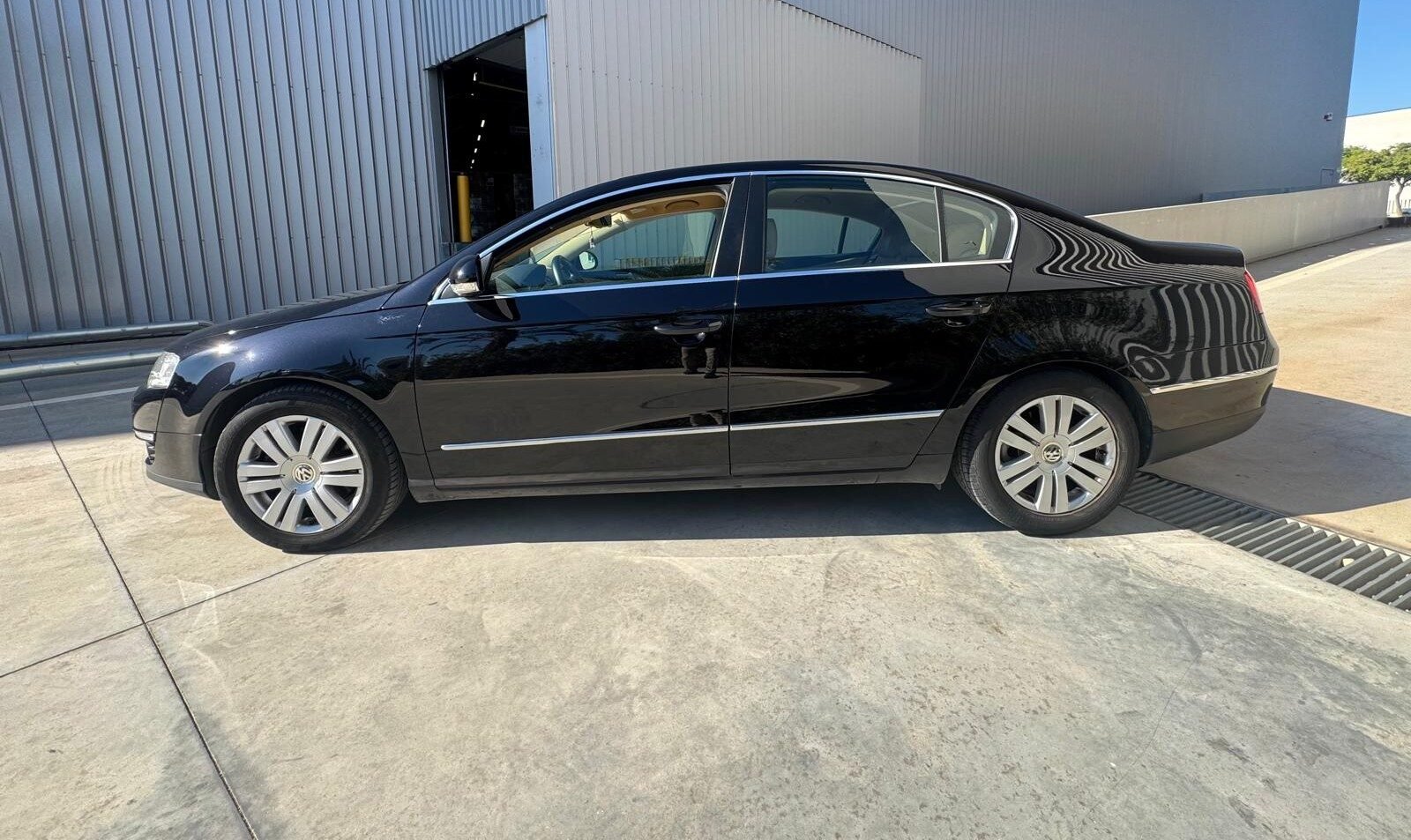 VOLKSWAGEN PASSAT 2.0FSI