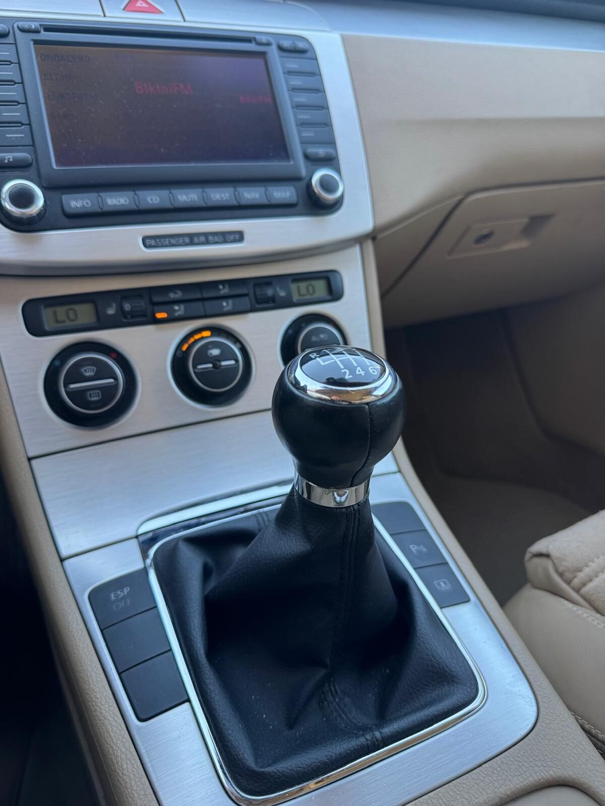 VOLKSWAGEN PASSAT 2.0FSI