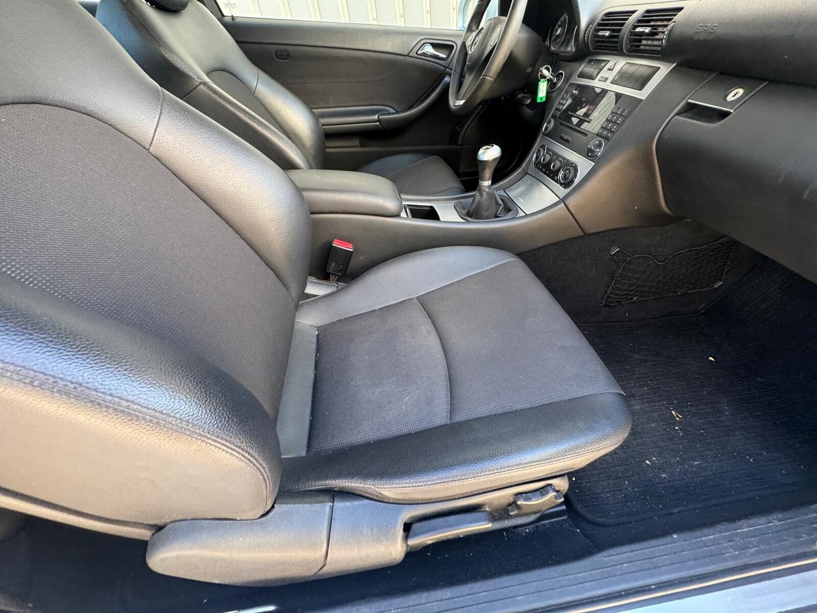 MERCEDES-BENZ CLC 220CDI