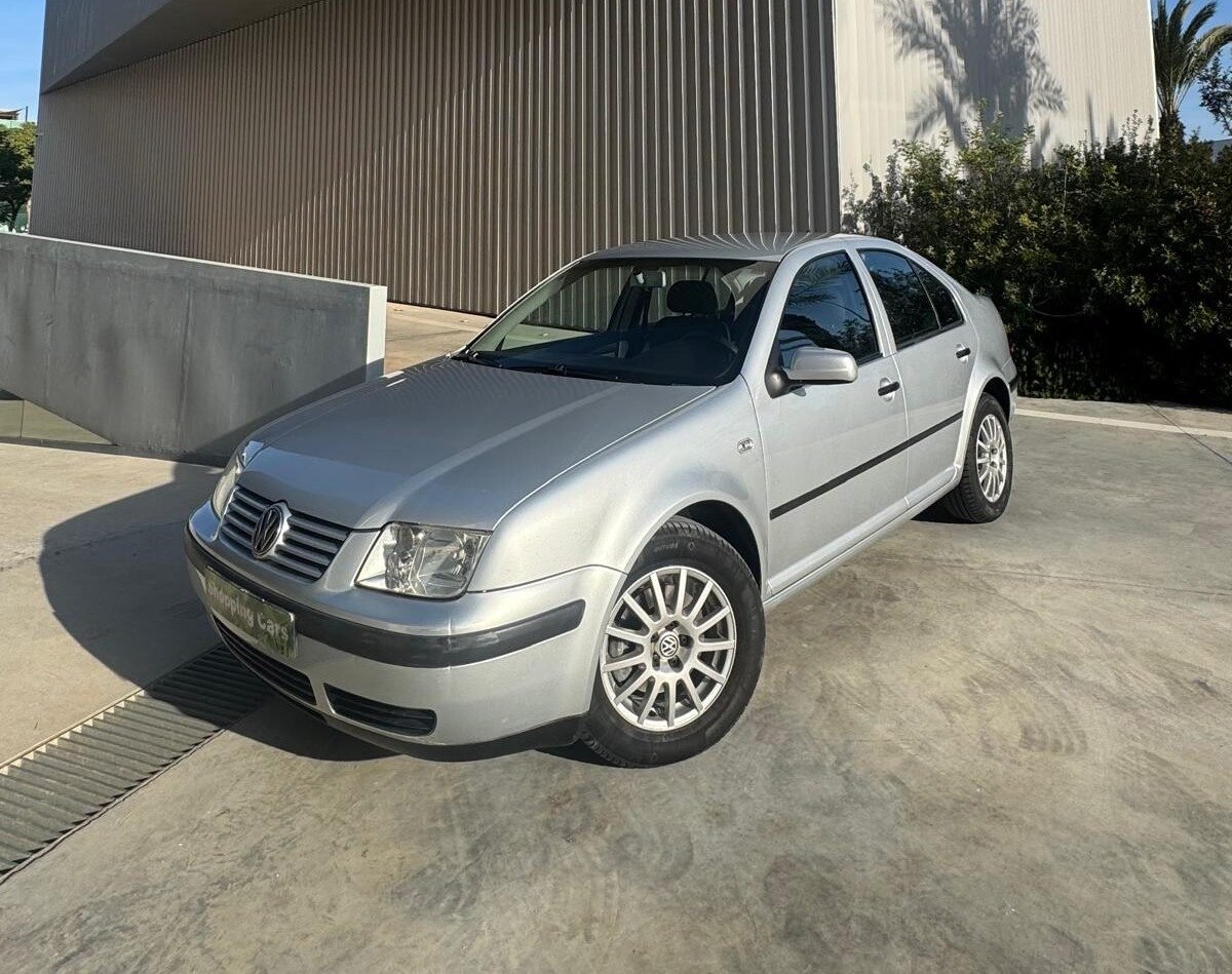 VOLKSWAGEN BORA 1.6
