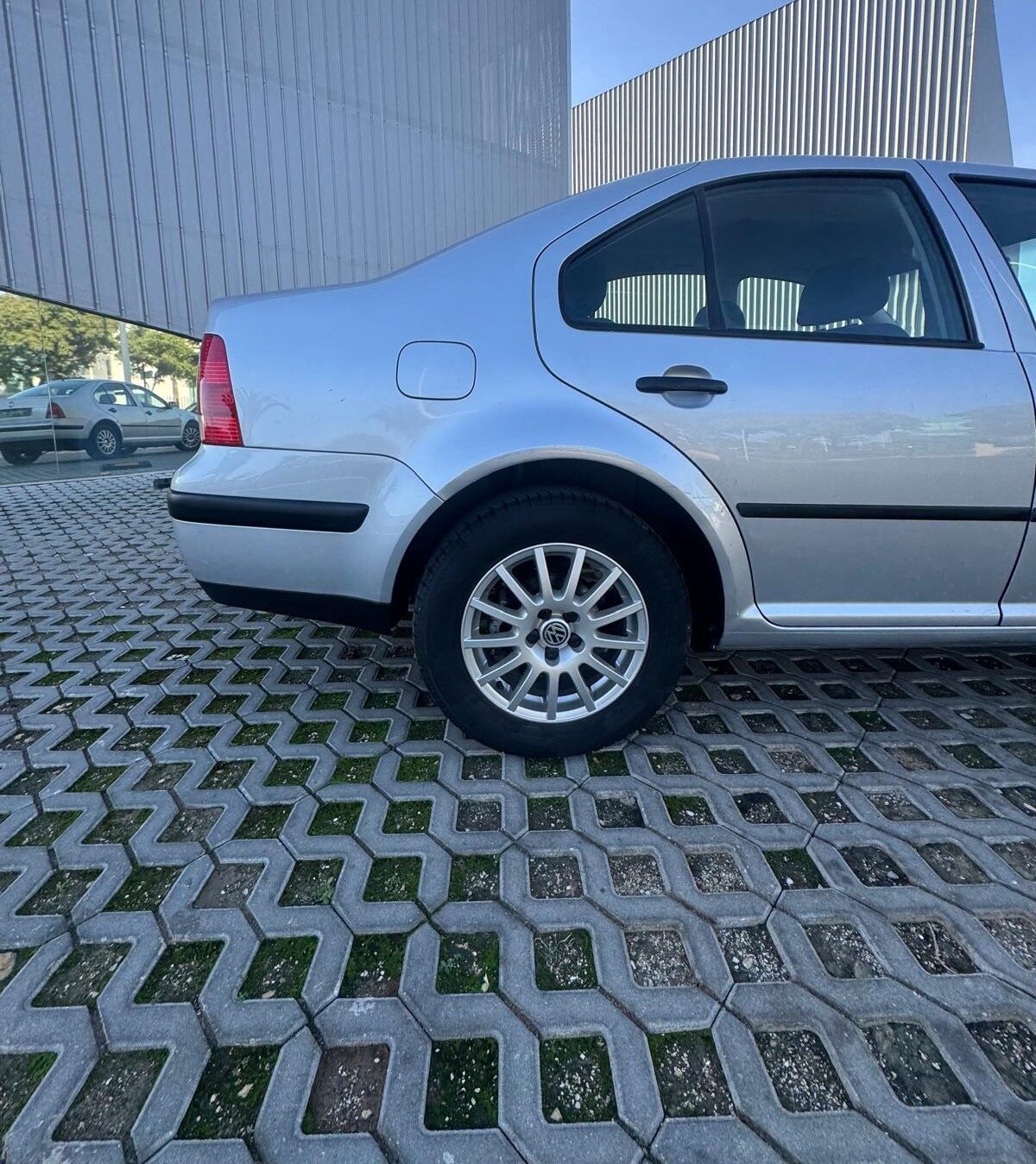 VOLKSWAGEN BORA 1.6