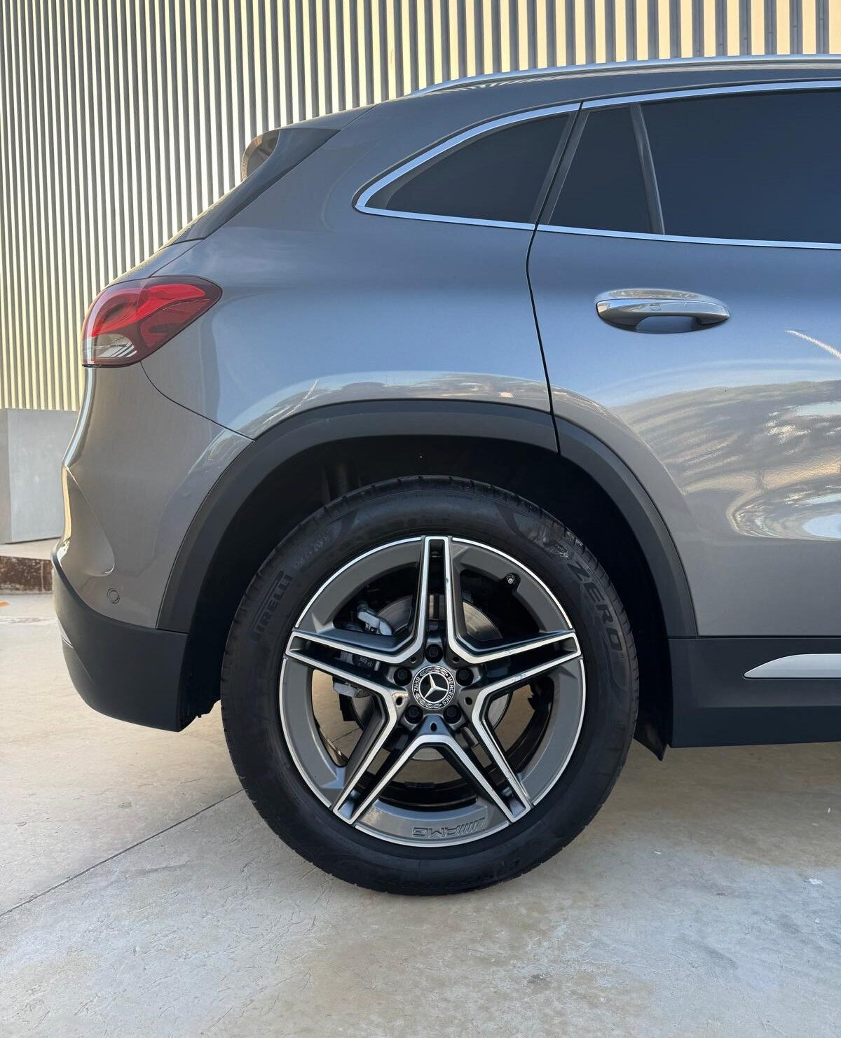 MERCEDES-BENZ GLA 200CDI
