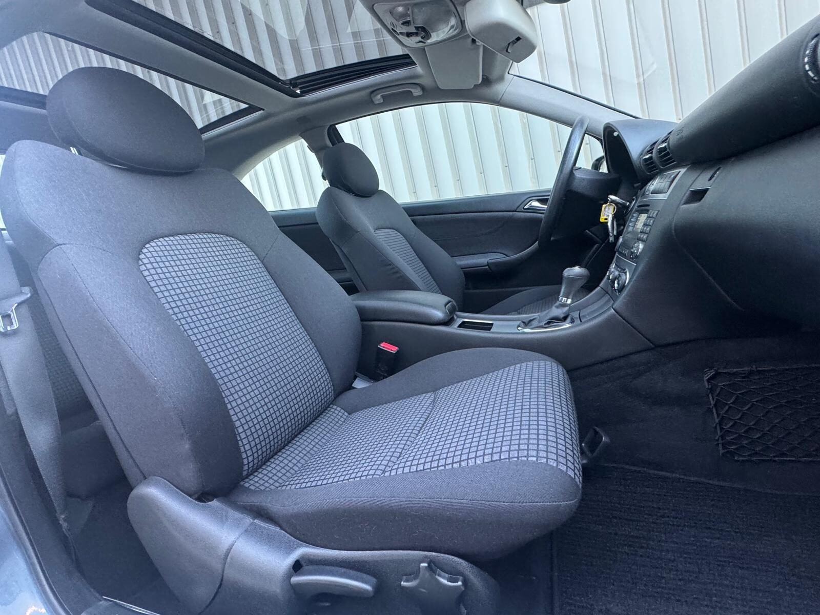 MERCEDES-BENZ SPORT COUPE 220 CDI 