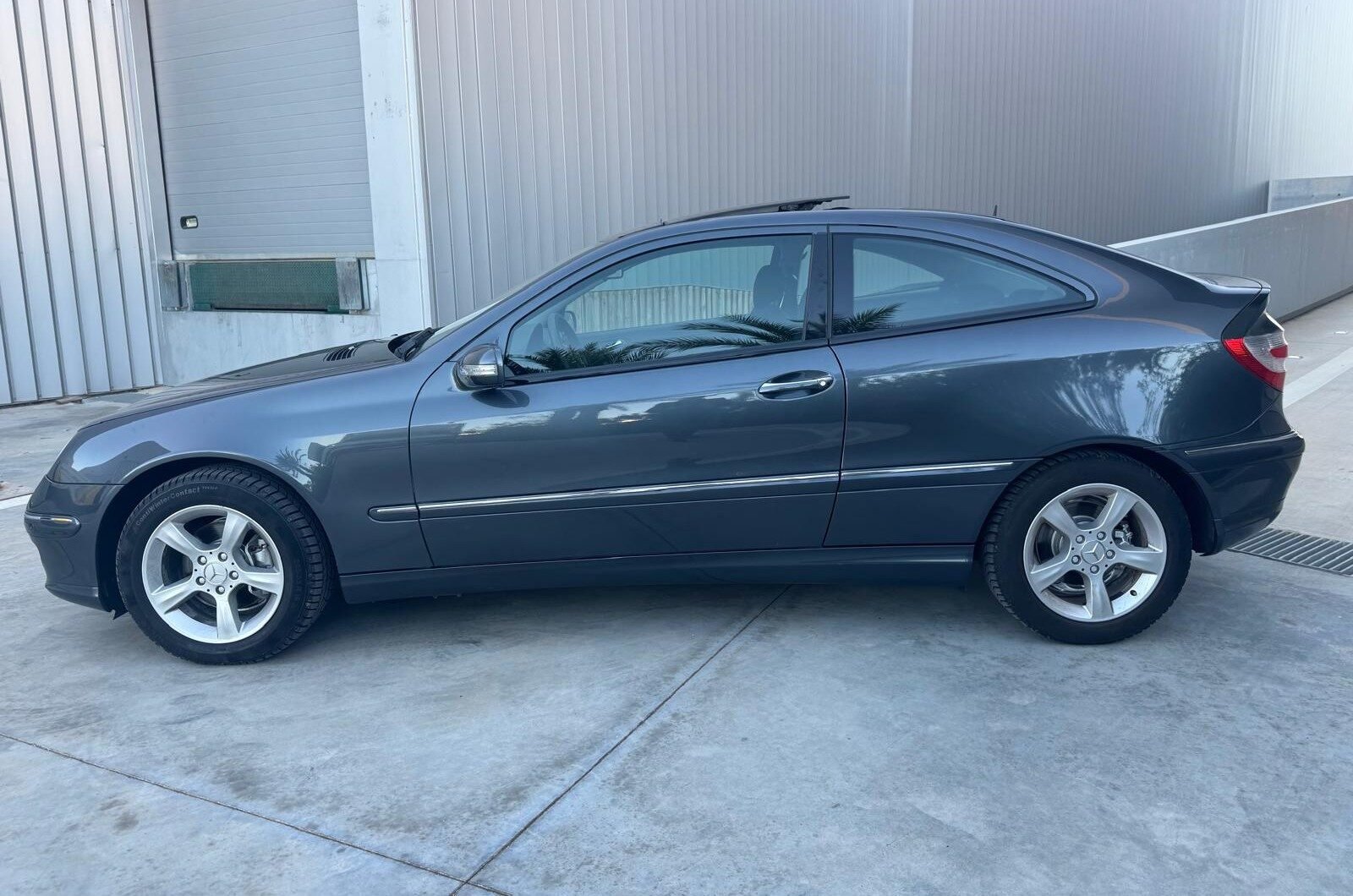 MERCEDES-BENZ SPORT COUPE 220 CDI 