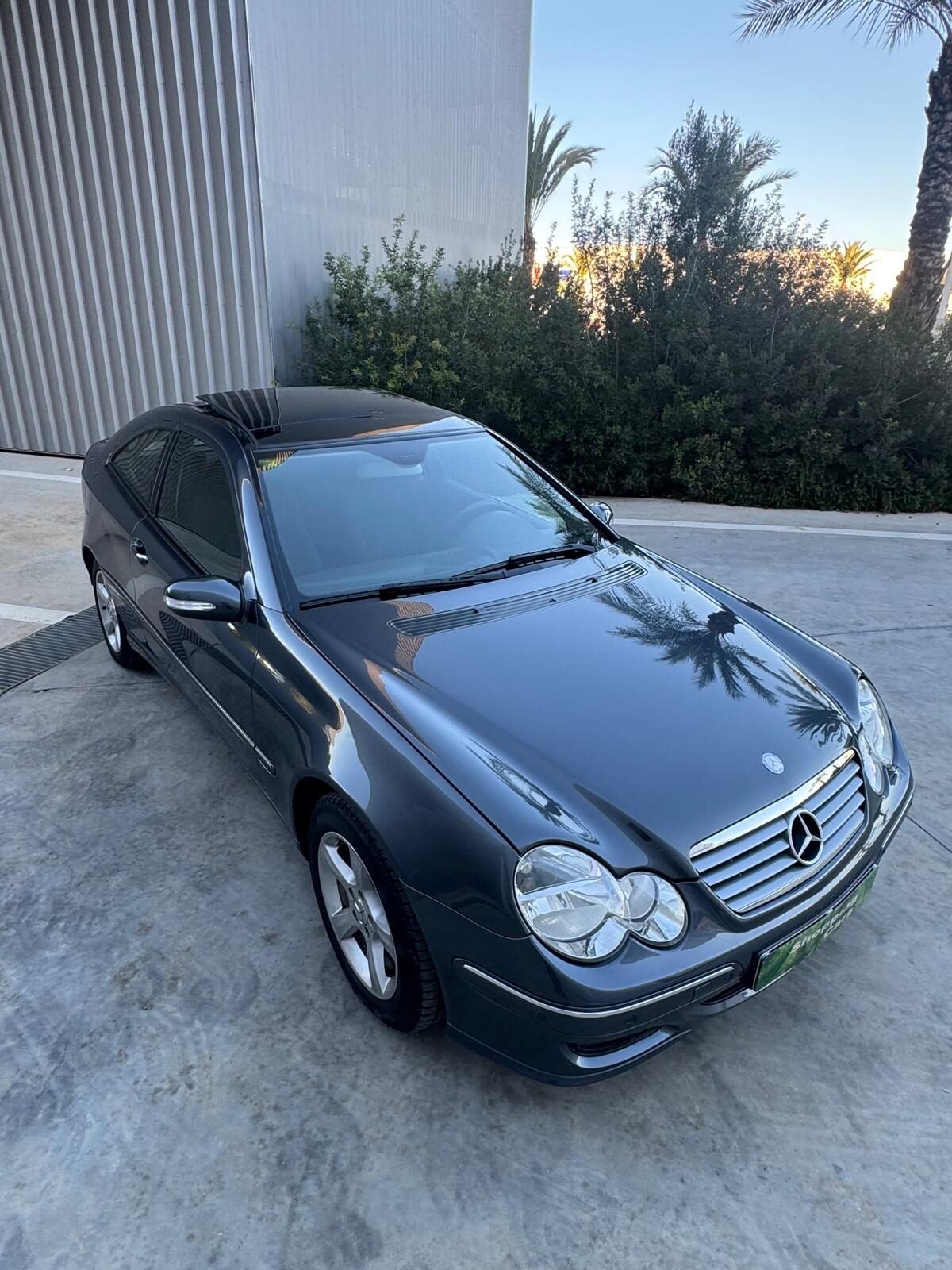 MERCEDES-BENZ SPORT COUPE 220 CDI 