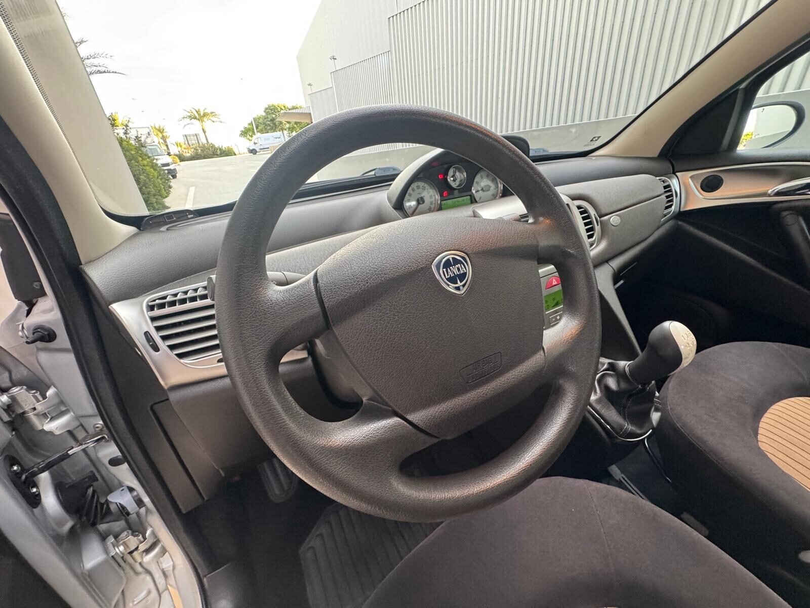 DACIA YPSION 1.3 DIESEL 