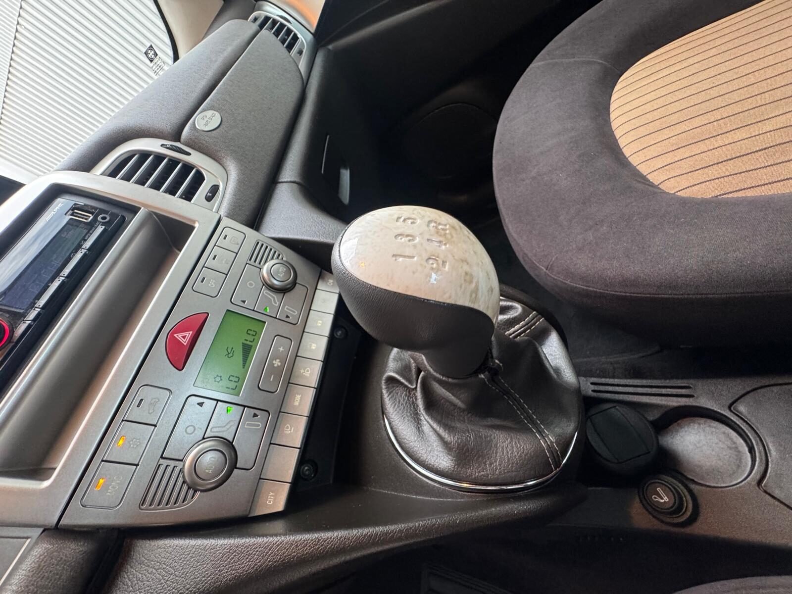 DACIA YPSION 1.3 DIESEL 