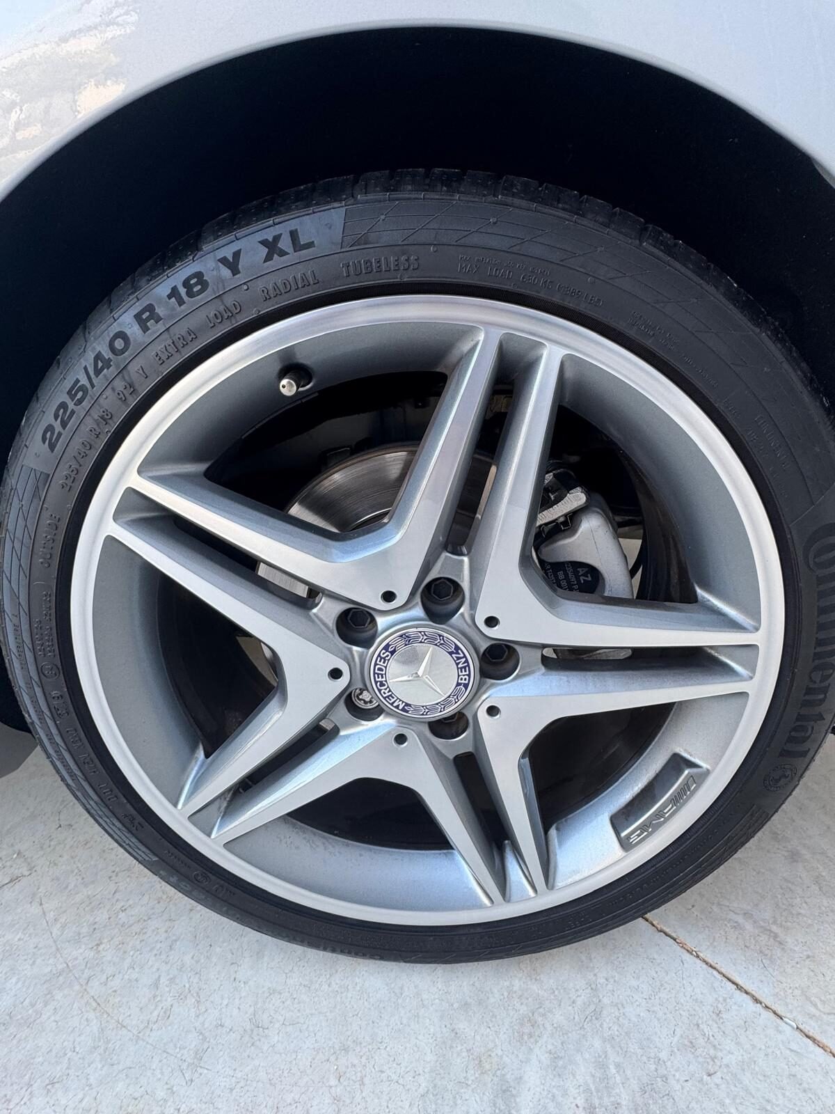 MERCEDES-BENZ CLA 220CDI AMG