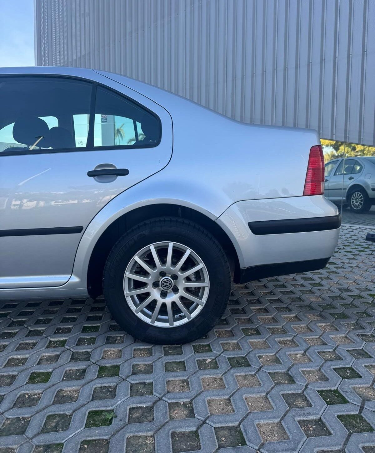 VOLKSWAGEN BORA 1.6