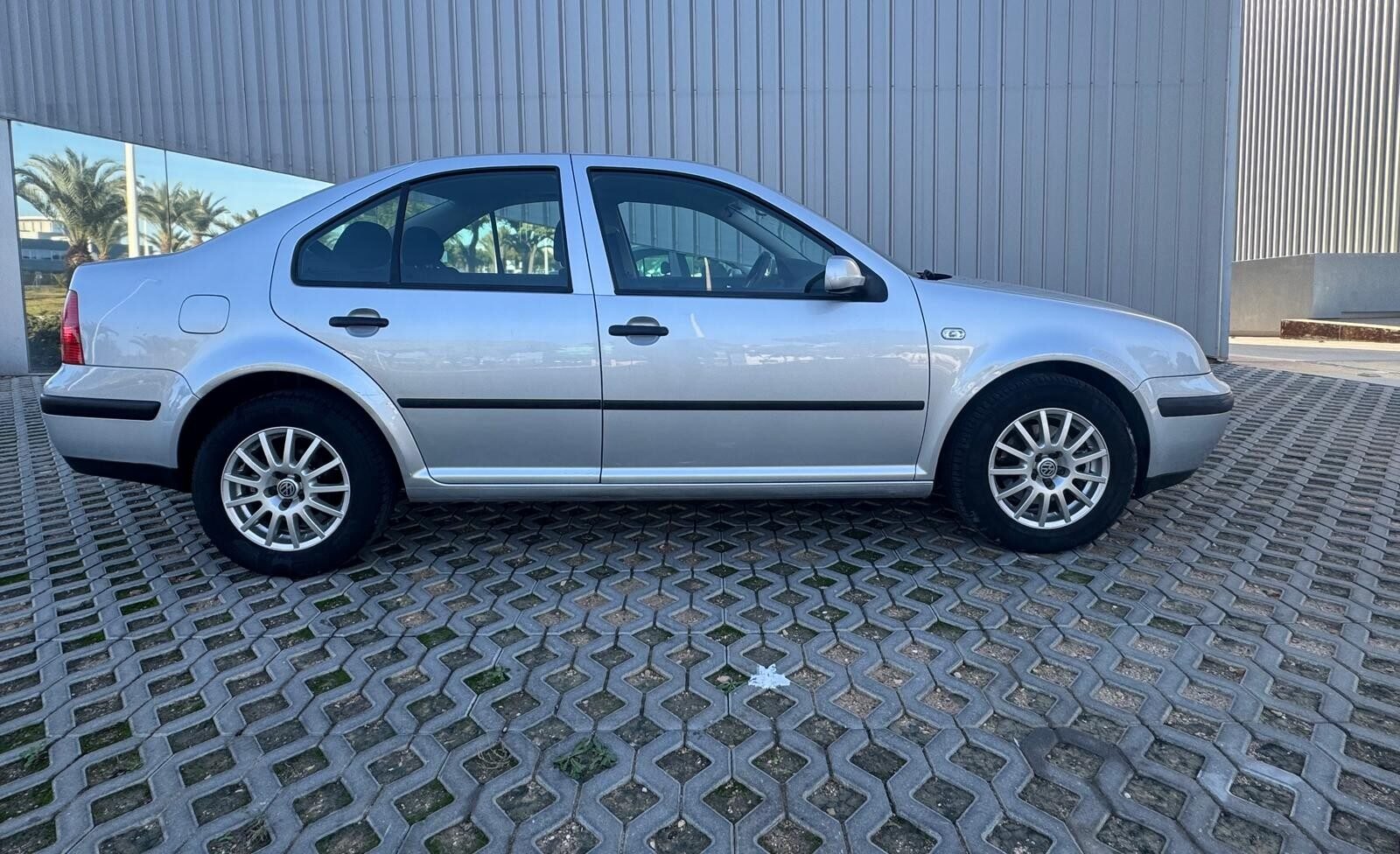 VOLKSWAGEN BORA 1.6