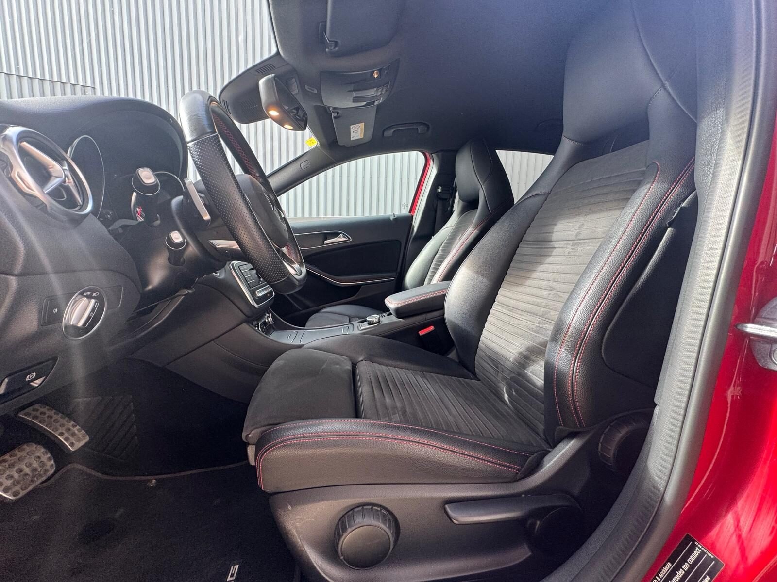 MERCEDES-BENZ GLA 200CDI