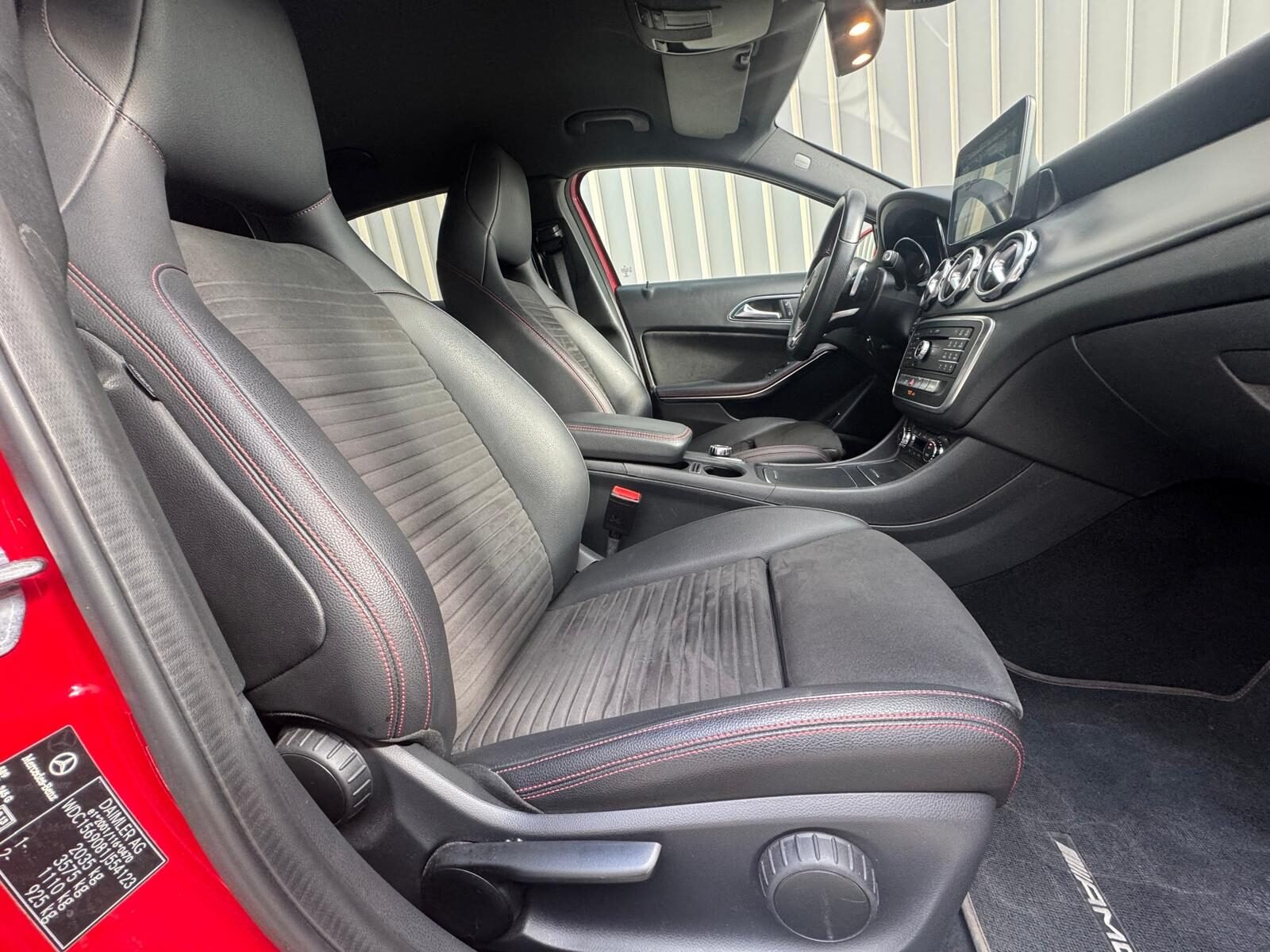 MERCEDES-BENZ GLA 200CDI