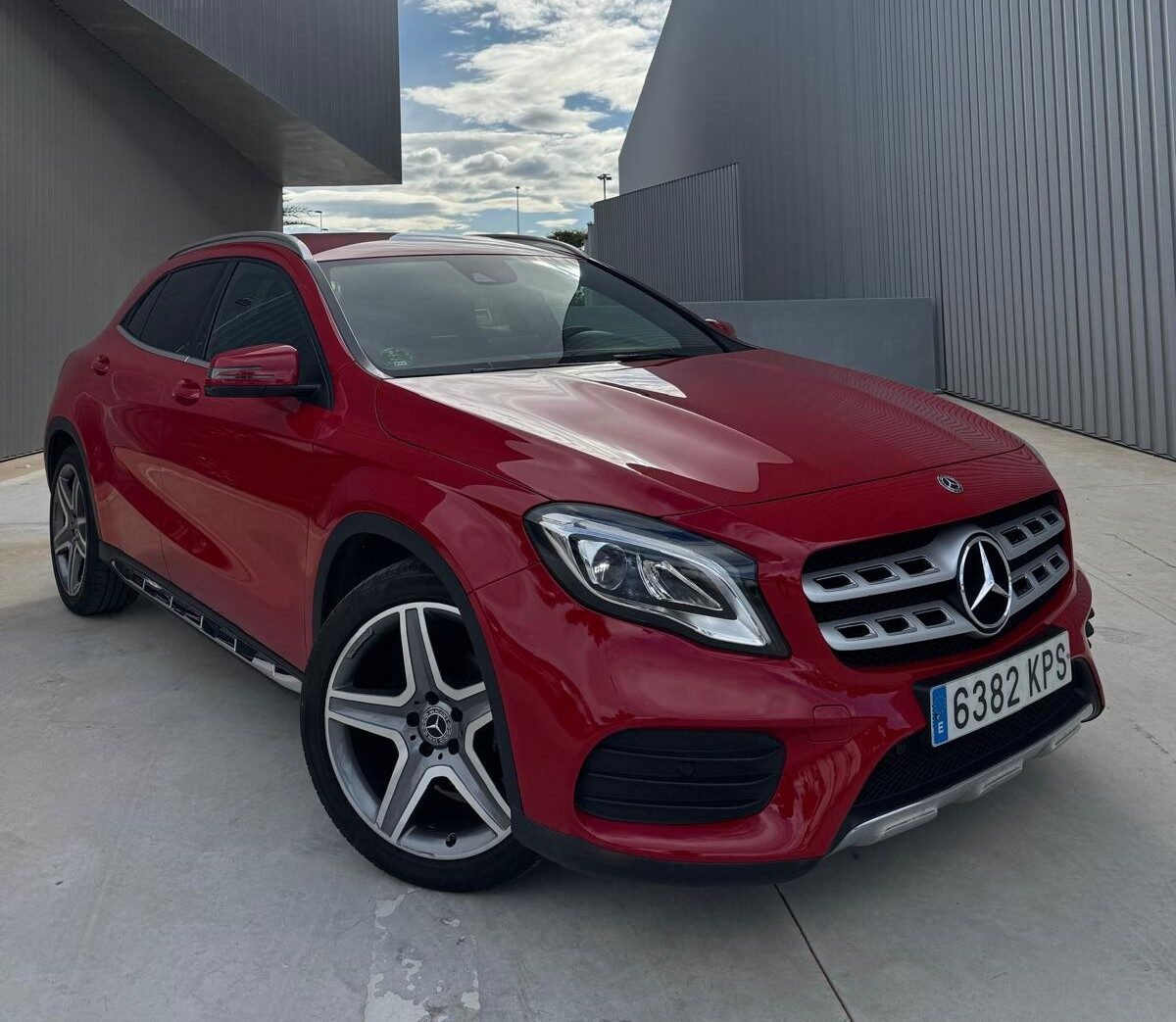 MERCEDES-BENZ GLA 200CDI