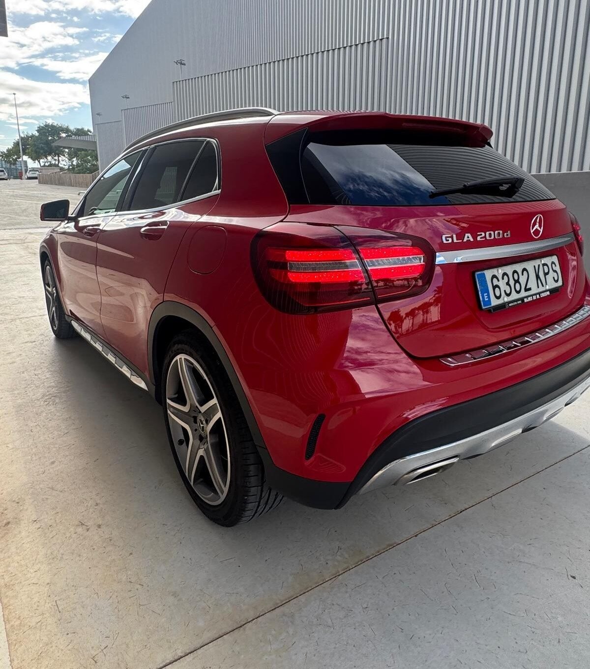 MERCEDES-BENZ GLA 200CDI