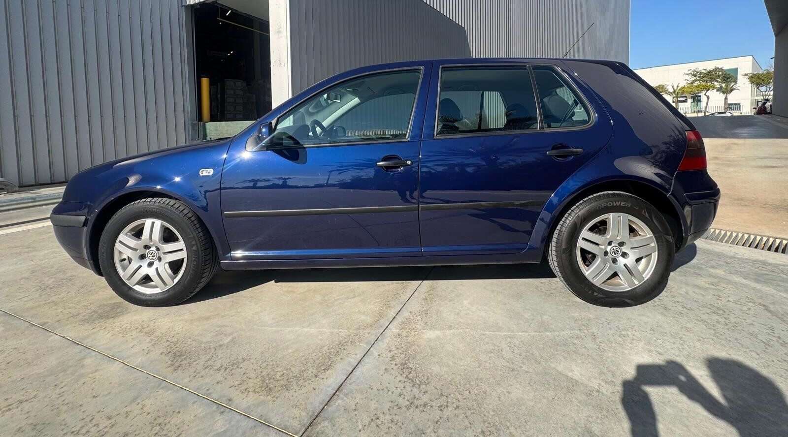 VOLKSWAGEN GOLF 1.9TDI