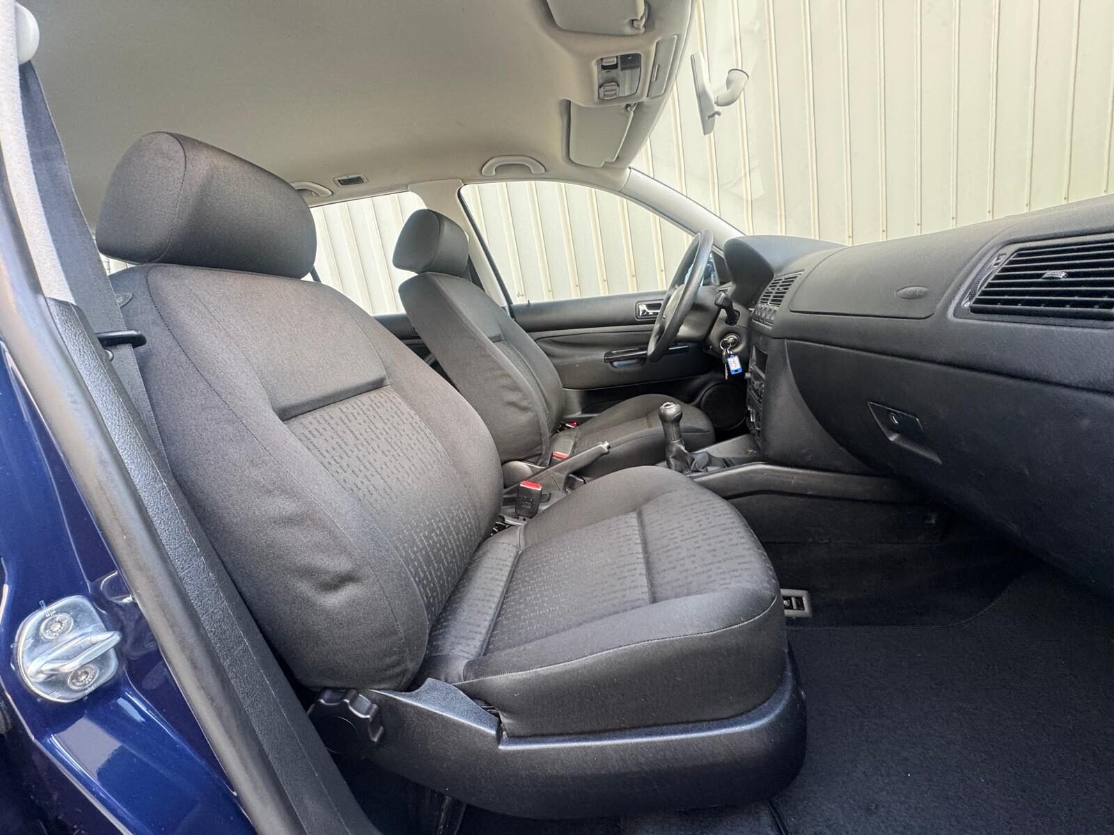 VOLKSWAGEN GOLF 1.9TDI