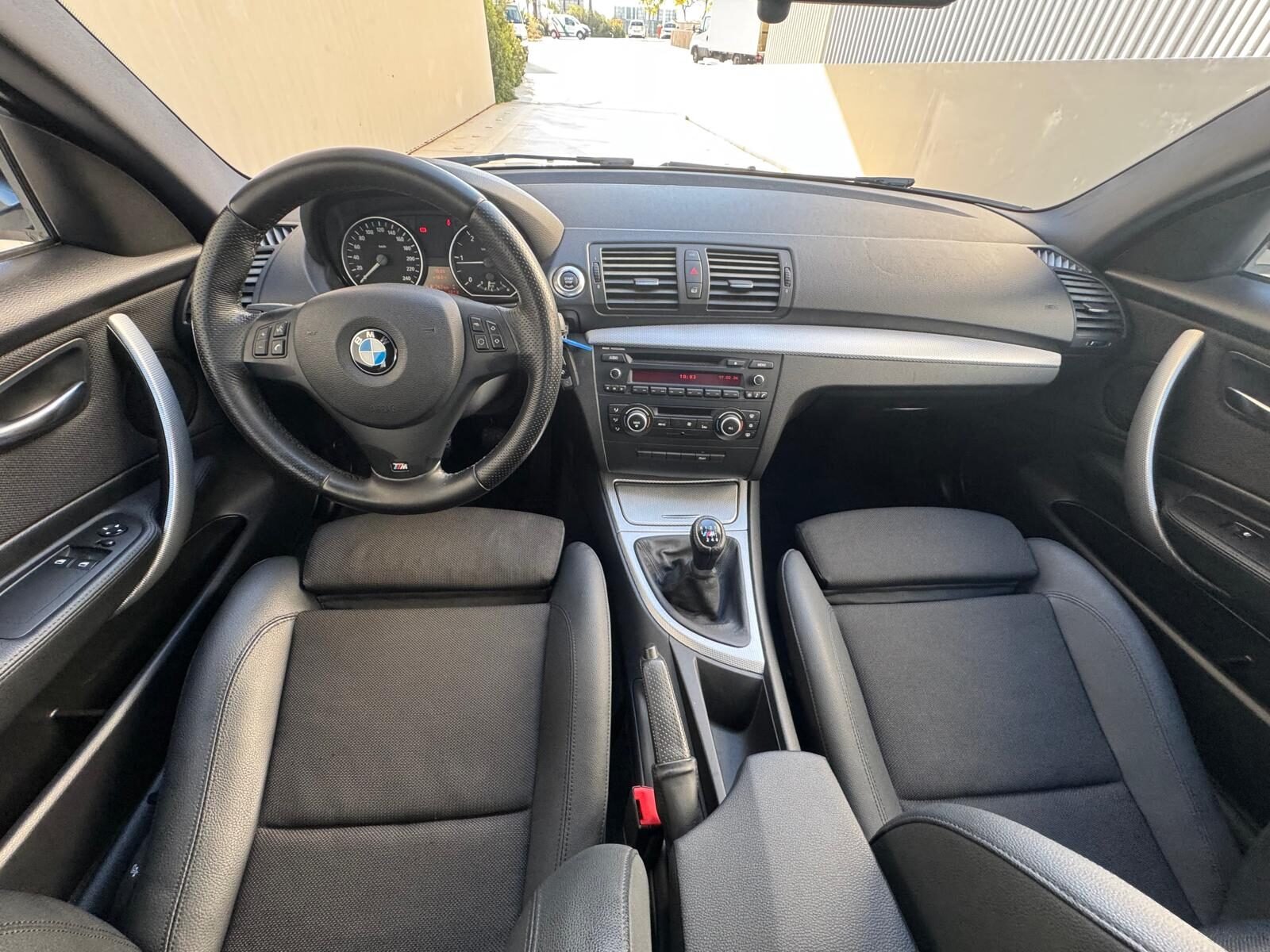 BMW Serie 1 118d PACK M