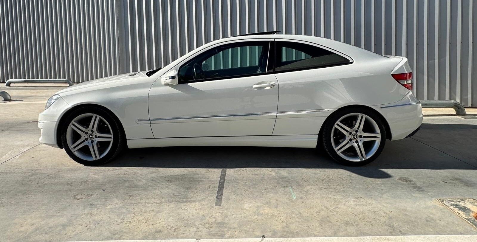 MERCEDES-BENZ CLC 220 CDI 