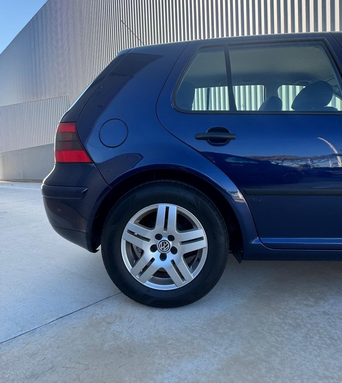 VOLKSWAGEN GOLF 1.9TDI