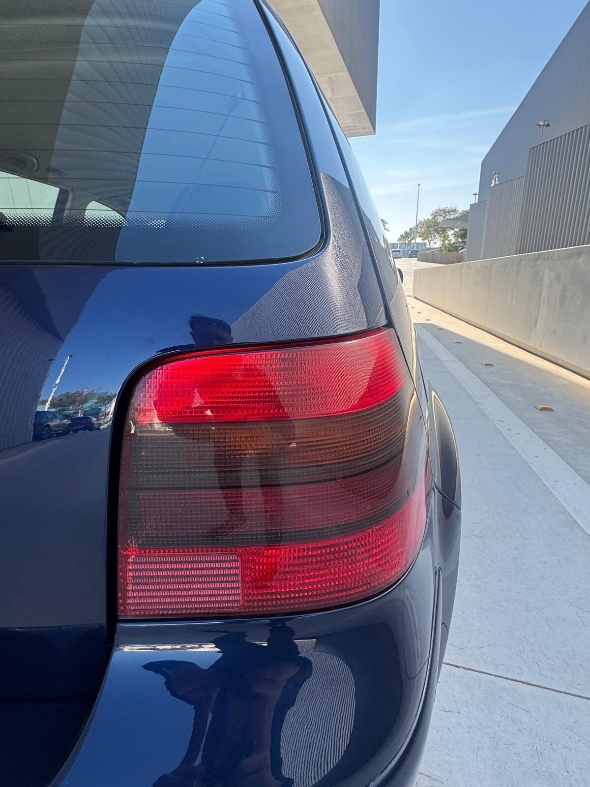 VOLKSWAGEN GOLF 1.9TDI