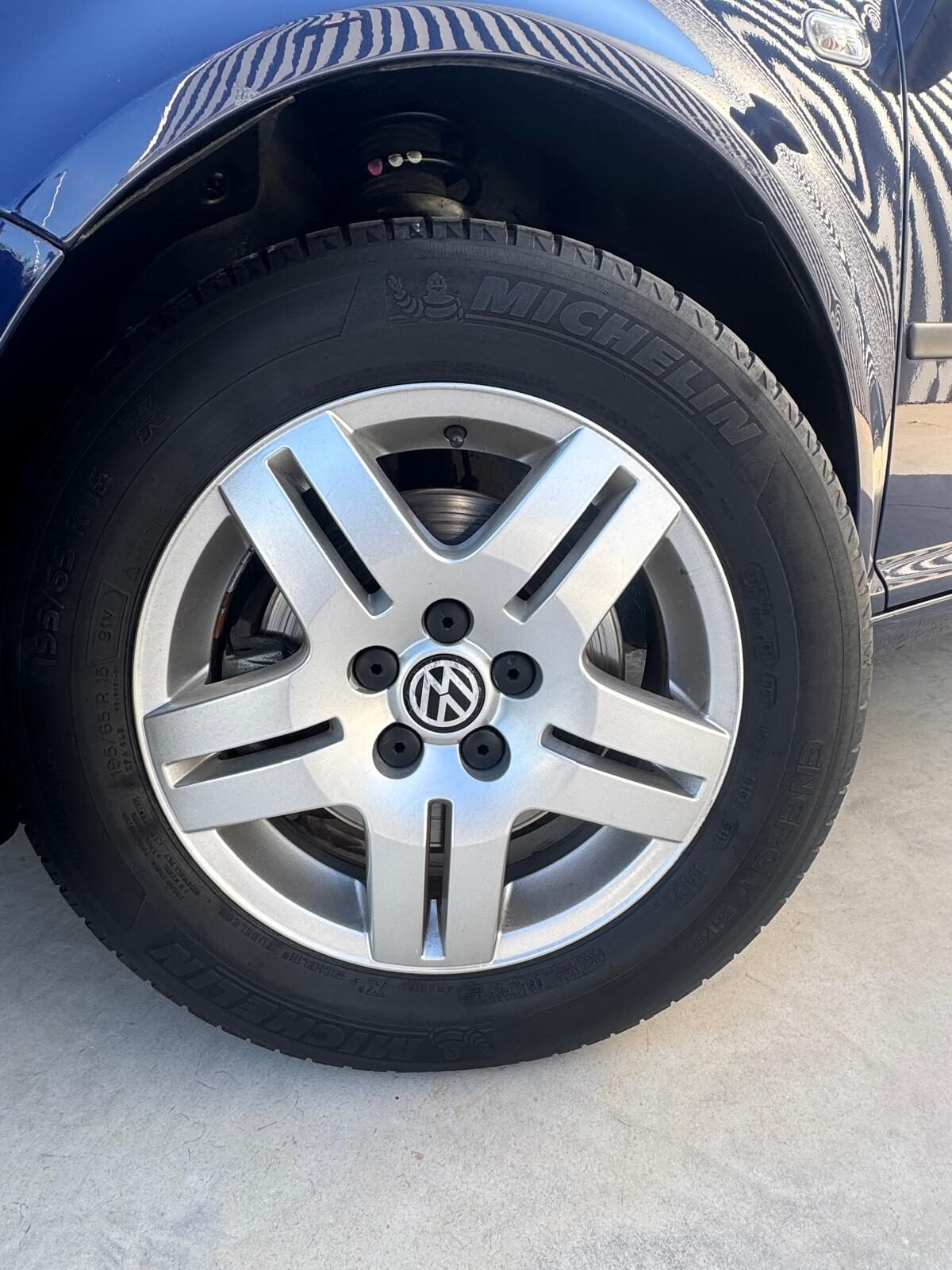 VOLKSWAGEN GOLF 1.9TDI