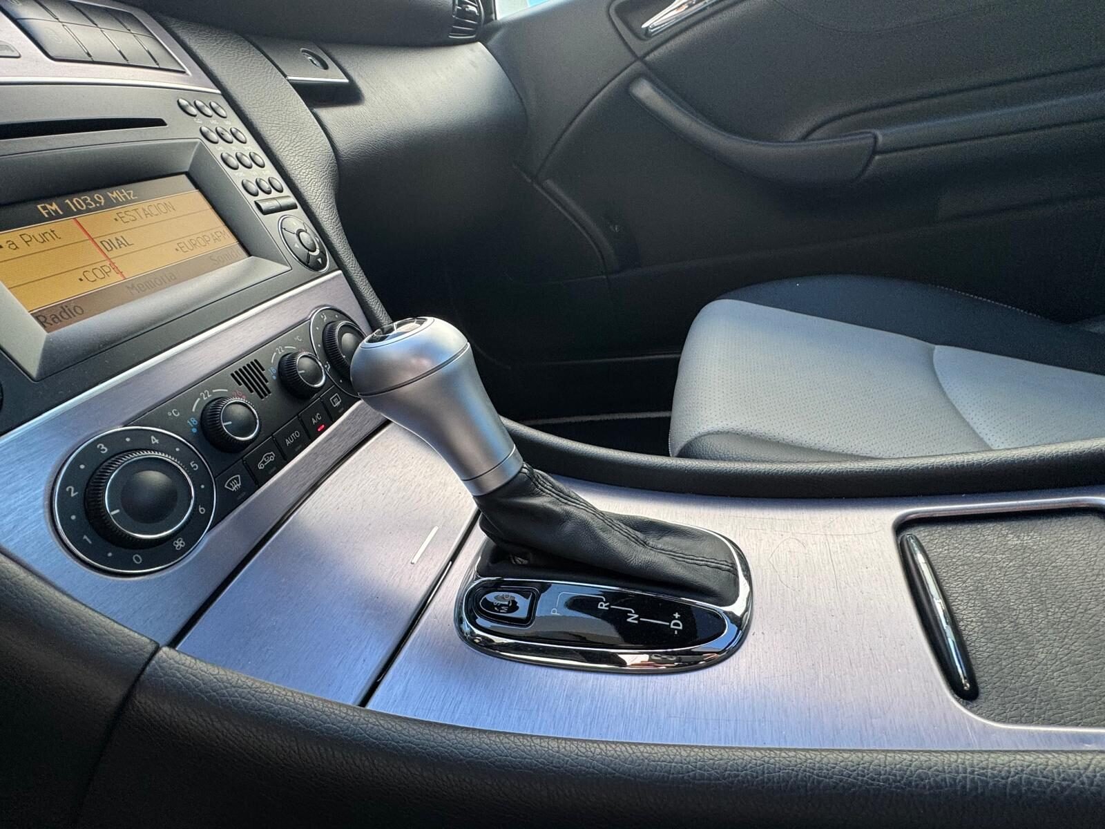 MERCEDES-BENZ CLC 220 CDI 