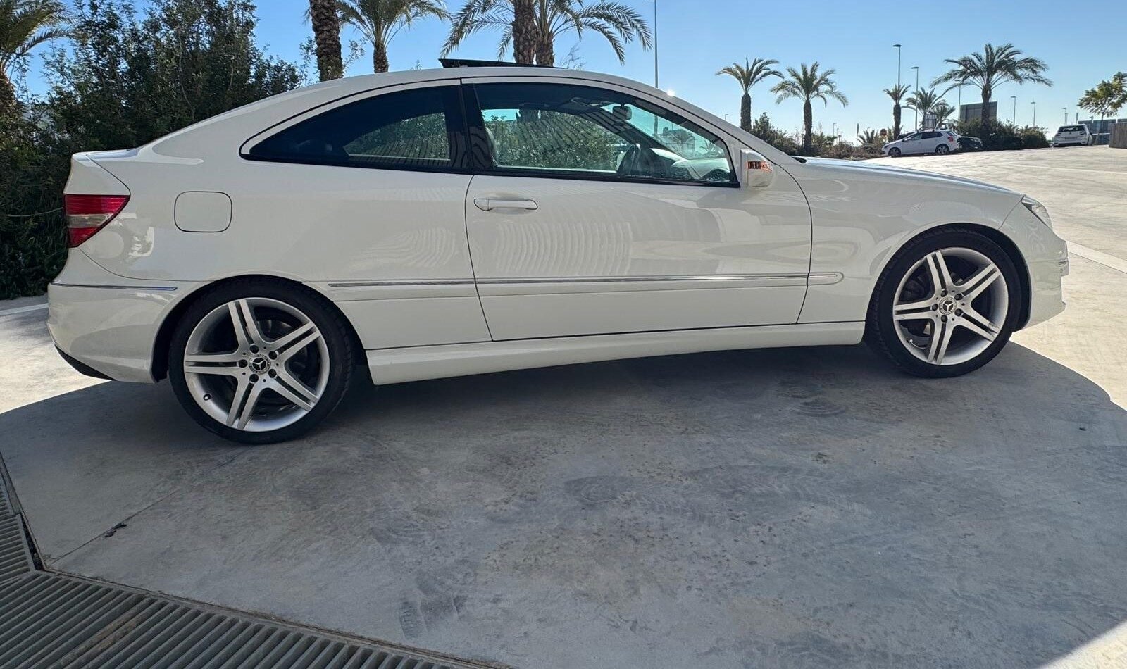 MERCEDES-BENZ CLC 220 CDI 