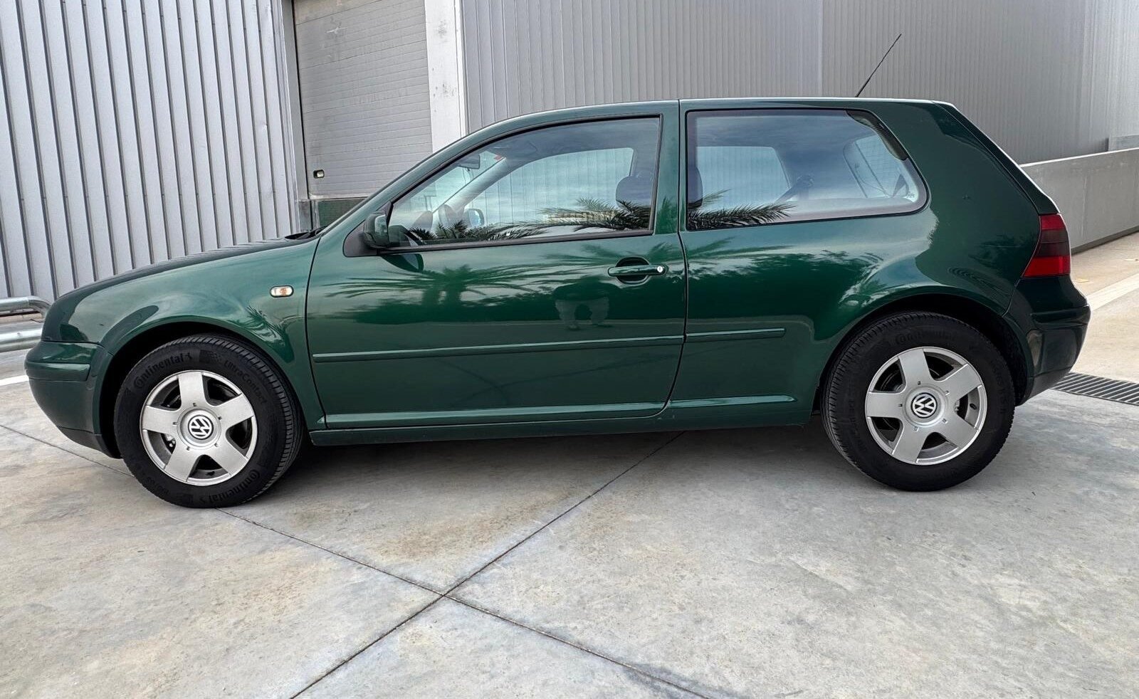 VOLKSWAGEN GOLF 1.9TDI 100CV