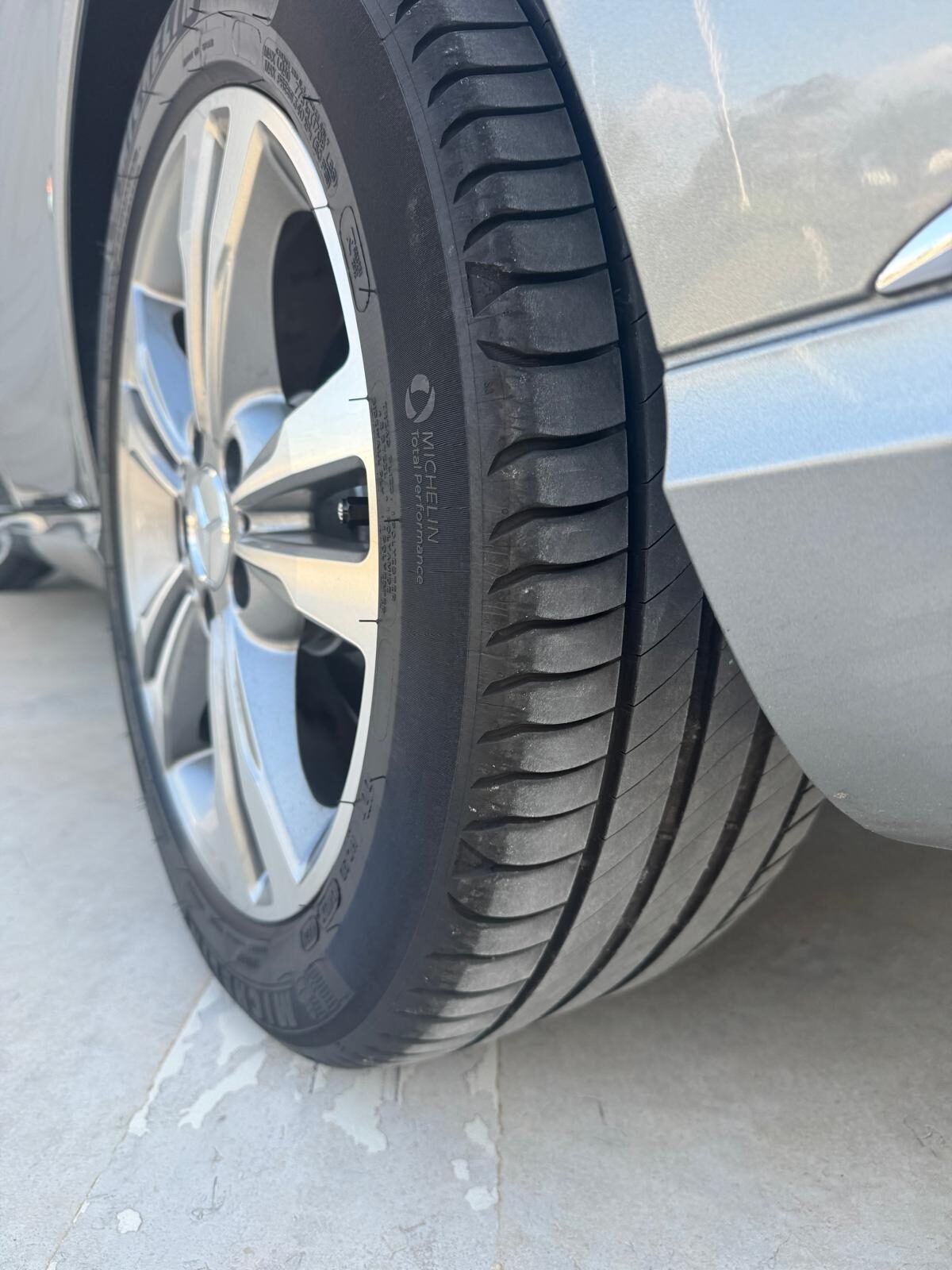 MERCEDES-BENZ Clase E 220 CDI 