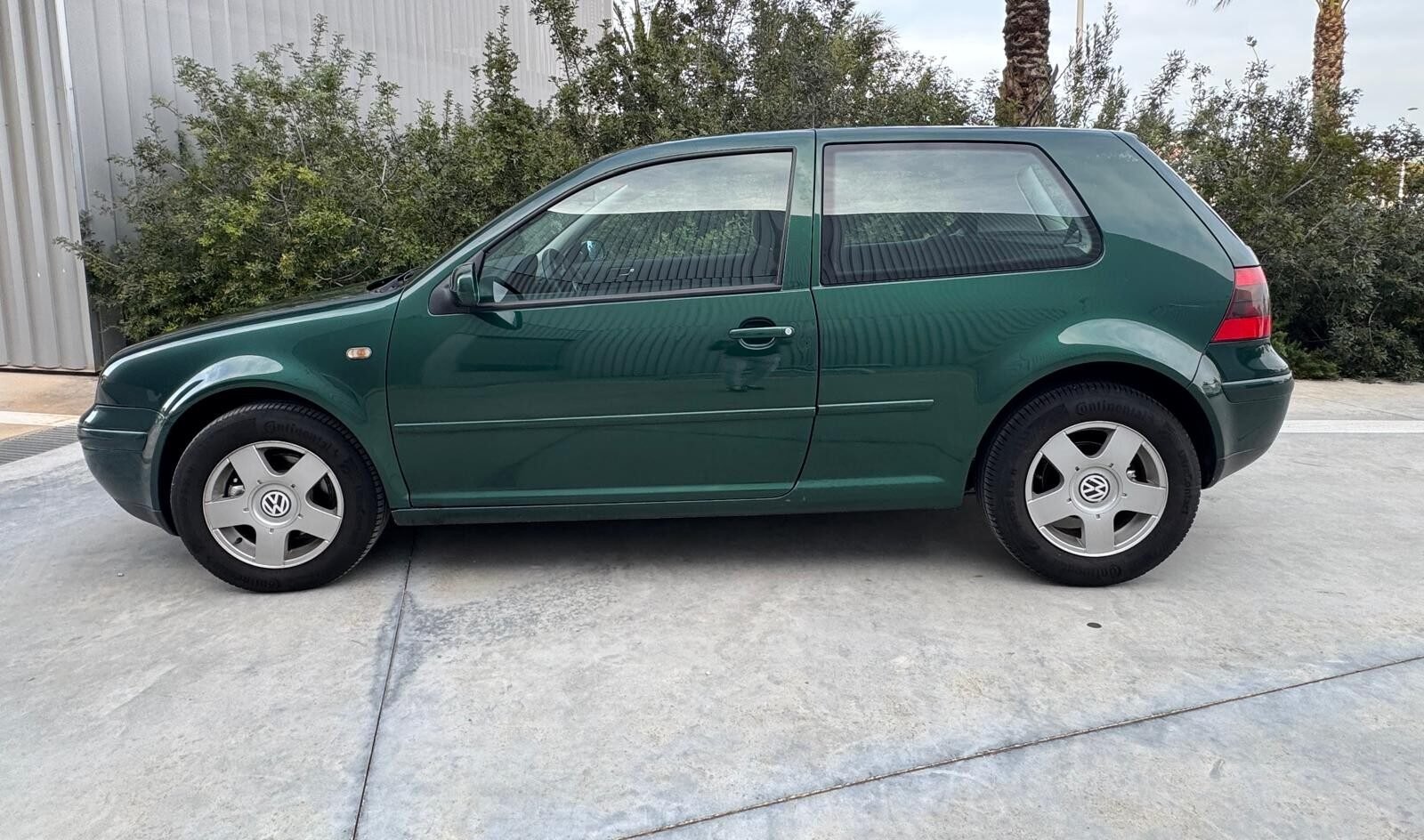 VOLKSWAGEN GOLF 1.9TDI 100CV
