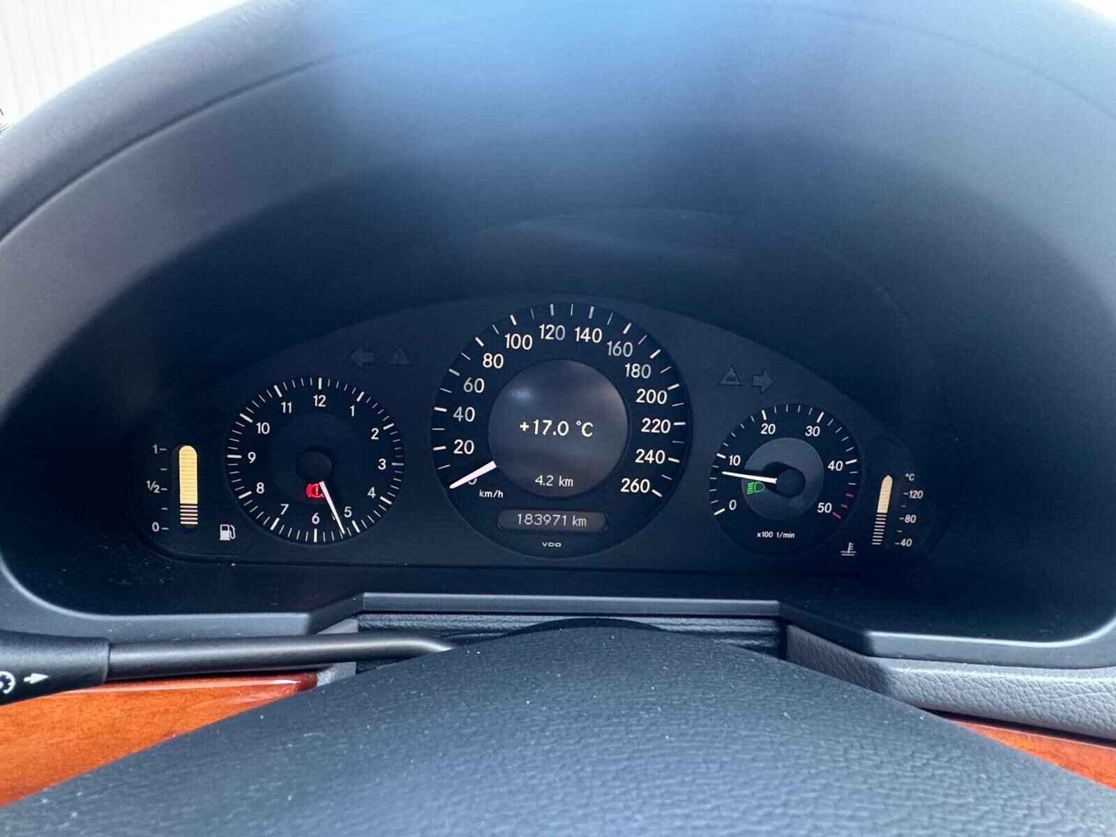 MERCEDES-BENZ Clase E 220 CDI 